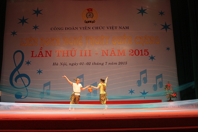 Tiết mục Múa đôi đạt giải Khuyến khích
