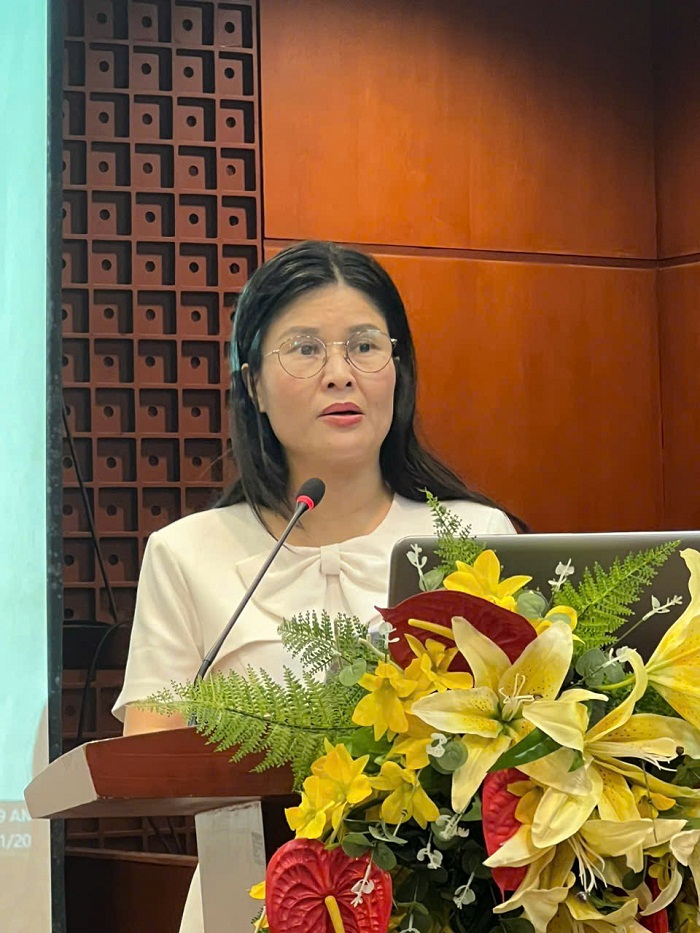 TS. Bùi Thị Quỳnh Thơ, Ủy viên chuyên trách Ủy ban Kinh tế của Quốc hội phát biểu khai mạc