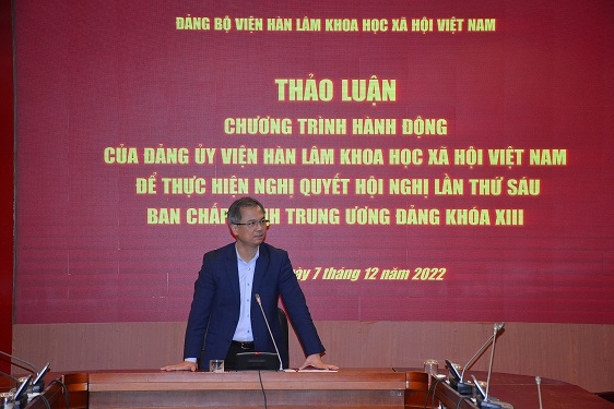 Đồng chí Đặng Xuân Thanh, Phó Bí thư Đảng ủy, Phó Chủ tịch phụ trách điều hành Viện Hàn lâm phát biểu tại Hội nghị thảo luận Chương trình hành động