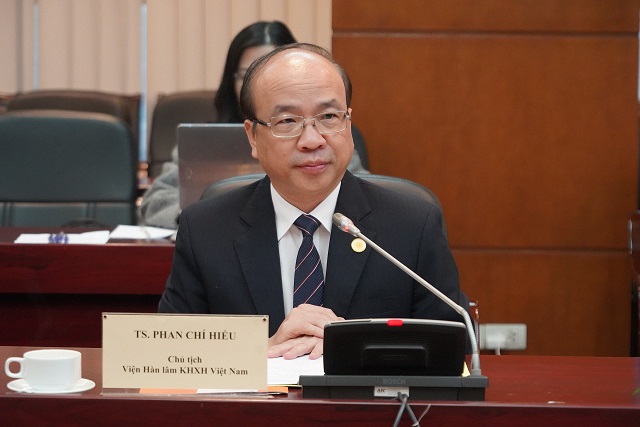 TS. Phan Chí Hiếu, Chủ tịch Viện Hàn lâm tại buổi làm việc