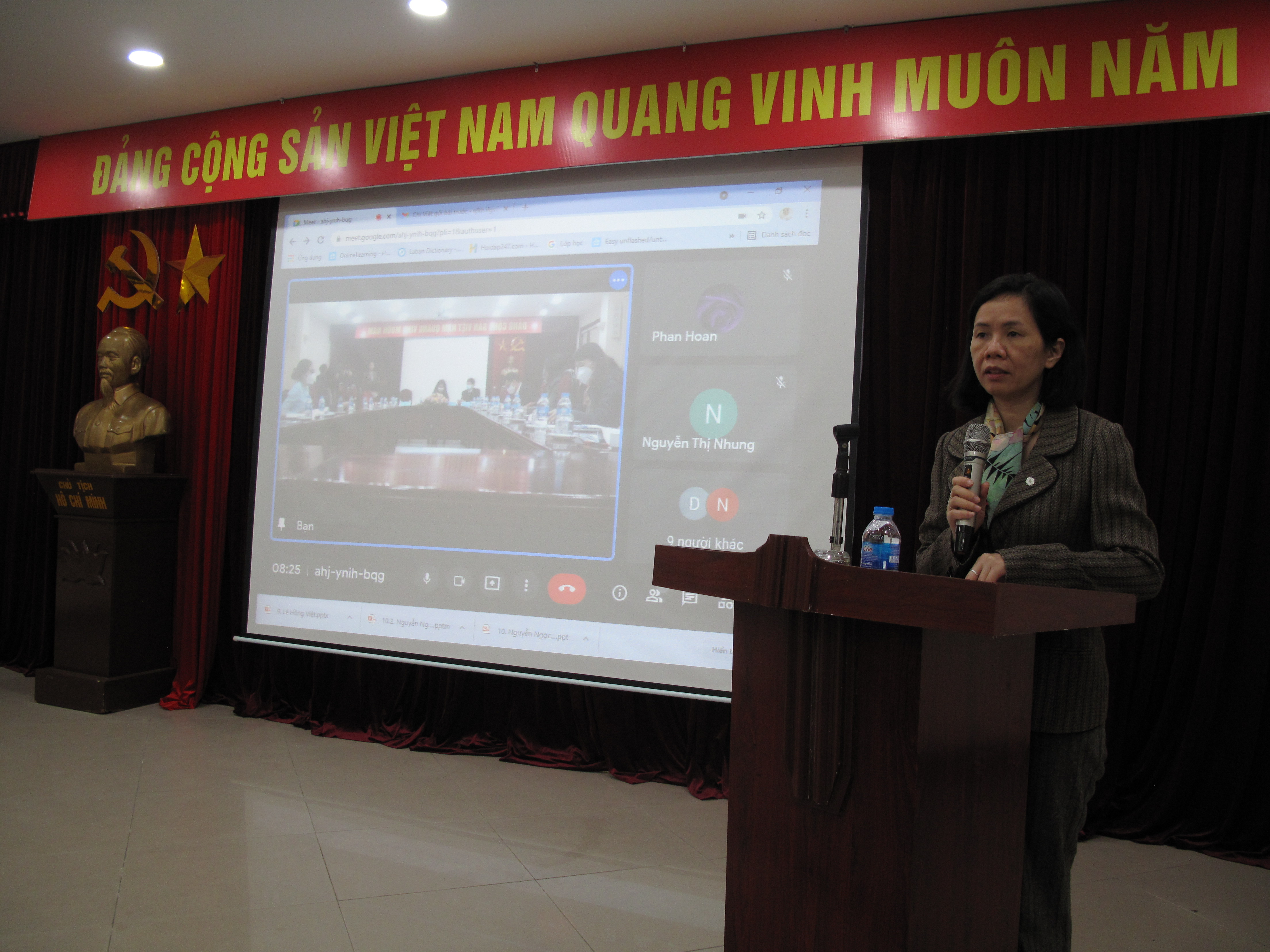  Bà Nguyễn Thị Minh Hương, Phó Chủ tịch Hội Liên hiệp Phụ nữ Việt Nam phát biểu khai mạc Hội thảo