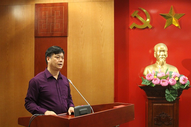 GS.TS. Phạm Văn Đức phát biểu giao nhiệm vụ tại buổi lễ