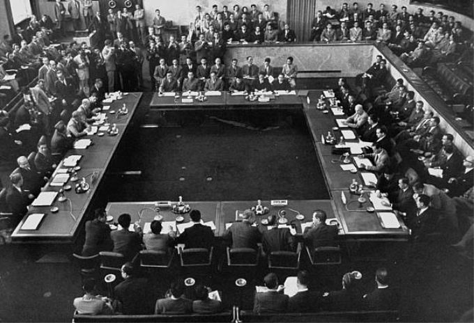 Hội nghị Giơnevơ (Thụy Sỹ) năm 1954 bàn về lập lại hòa bình ở Đông Dương (ảnh tư liệu)