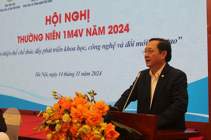 Đồng chí Huỳnh Thành Đạt, Ủy viên BCH Trung ương Đảng, Bộ trưởng Bộ KH&CN phát biểu tại Hội nghị
