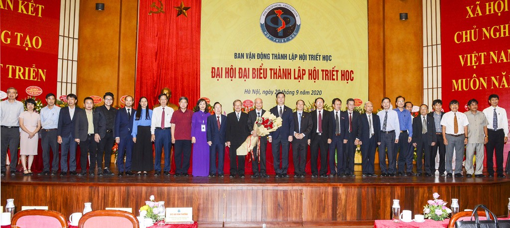 Ban Chấp hành Hội Triết học ra mắt tại Đại hội