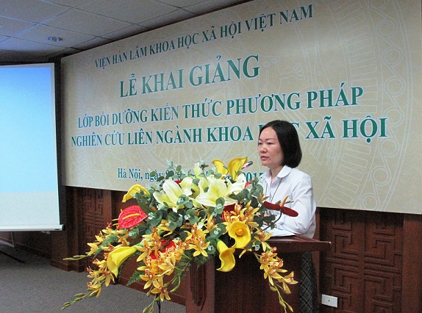 ThS. Mai Thu Quỳnh phát biểu tại  Lễ khai giảng