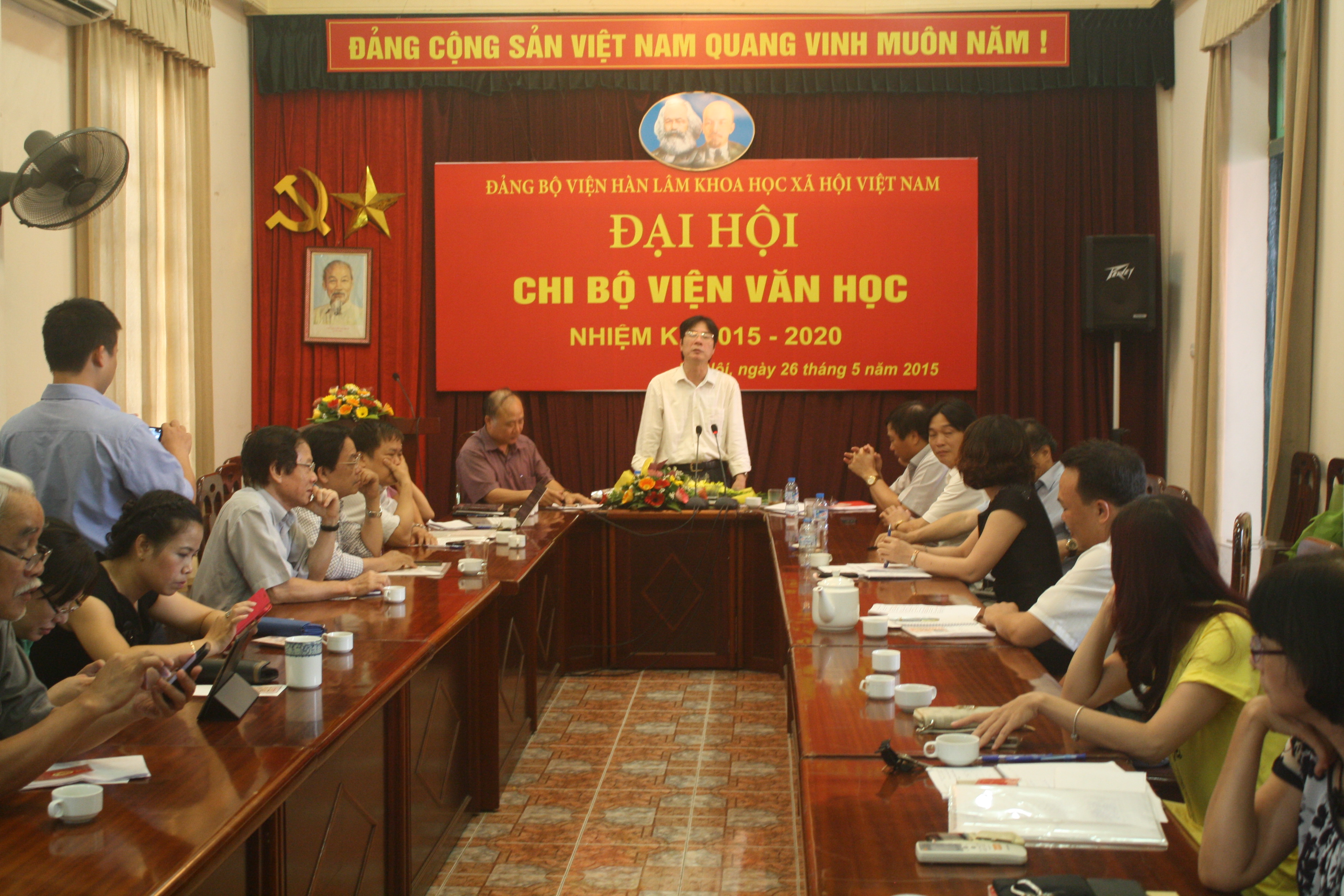 Toàn cảnh Đại hội Chi bộ Viện Văn học nhiệm kỳ 2015-2020