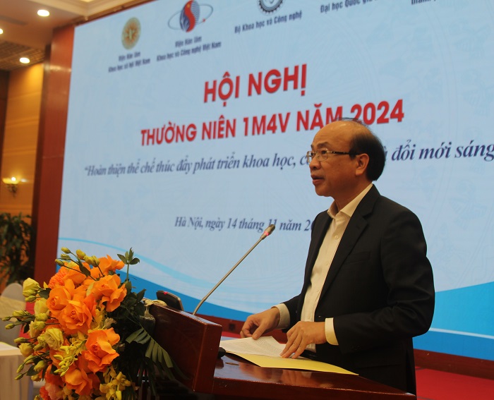 TS. Phan Chí Hiếu, Chủ tịch Viện Hàn lâm Khoa học xã hội Việt Nam phát biểu tại Hội nghị