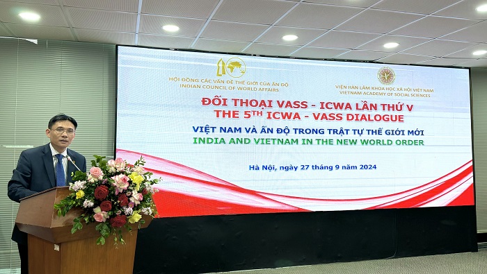 PGS.TS. Nguyễn Đức Minh, Phó Chủ tịch Viện Hàn lâm phát biểu tại Đối thoại