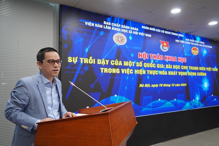 PGS.TS. Tạ Minh Tuấn, Ủy viên Ban Thường vụ Đảng ủy, Phó Chủ tịch Viện Hàn lâm phát biểu khai mạc tại Hội thảo