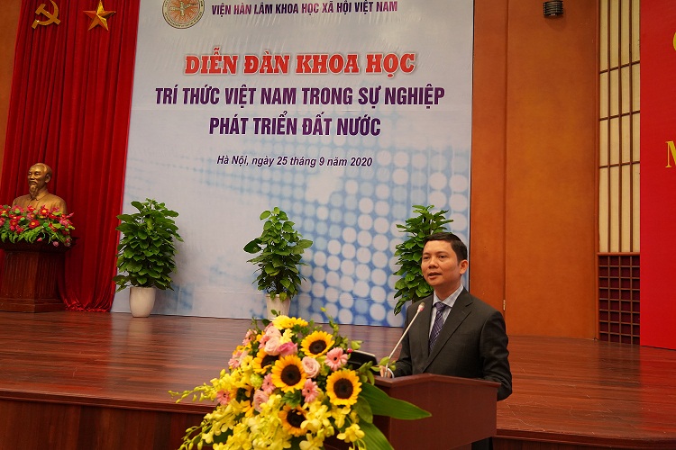 PGS.TS. Bùi Nhật Quang, Ủy viên Dự khuyết Ban chấp hành Trung ương Đảng, Bí thư Đảng ủy, Chủ tịch Viện Hàn lâm<br>phát biểu khai mạc Diễn đàn