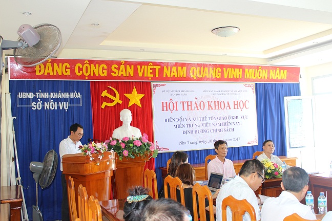 PGS.TS. Chu Văn Tuấn, Viện trưởng Viện Nghiên cứu Tôn giáo<br>phát biểu khai mạc tại Hội thảo