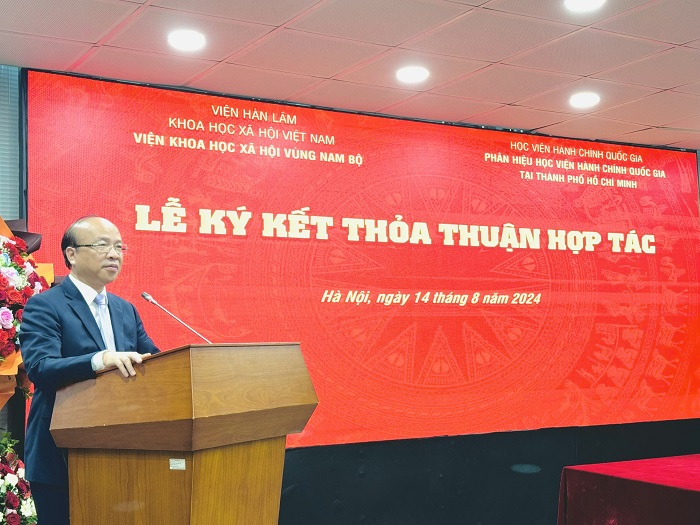 TS. Phan Chí Hiếu, Bí thư Đảng ủy, Chủ tịch Viện Hàn lâm phát biểu tại buổi Lễ