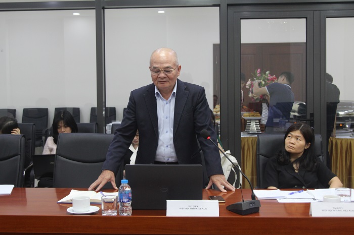 Đại diện doanh nghiệp ngành thép phát biểu ý kiến tại Hội thảo