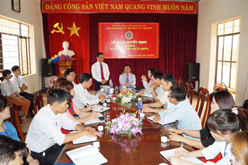 TS. Nguyễn Duy Thụy tân Viện trưởng Viện Khoa học xã hội <br>vùng Tây Nguyên phát biểu nhận nhiệm vụ