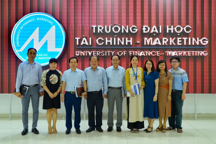 Đoàn công tác của Viện Khoa học khoa xã hội vùng Nam Bộ tại Trường Đại học Tài chính – Marketing