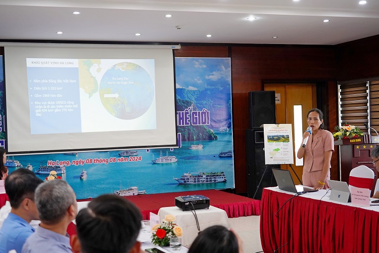 Bà Mai Thị Trang, Phòng Nghiệp vụ- nghiên cứu Ban Quản lý Vịnh Hạ Long trình bày Báo cáo đầu tiên tại Hội thảo