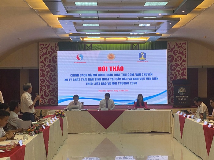 Ông Đoàn Văn Tiến - Phó Chủ tịch UBND TP Phú Quốc phát biểu