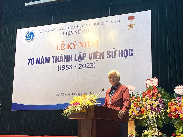 Nhà Sử học Dương Trung Quốc, Nguyên Phó Viện trưởng Viện Sử học phát biểu tại buổi lễ