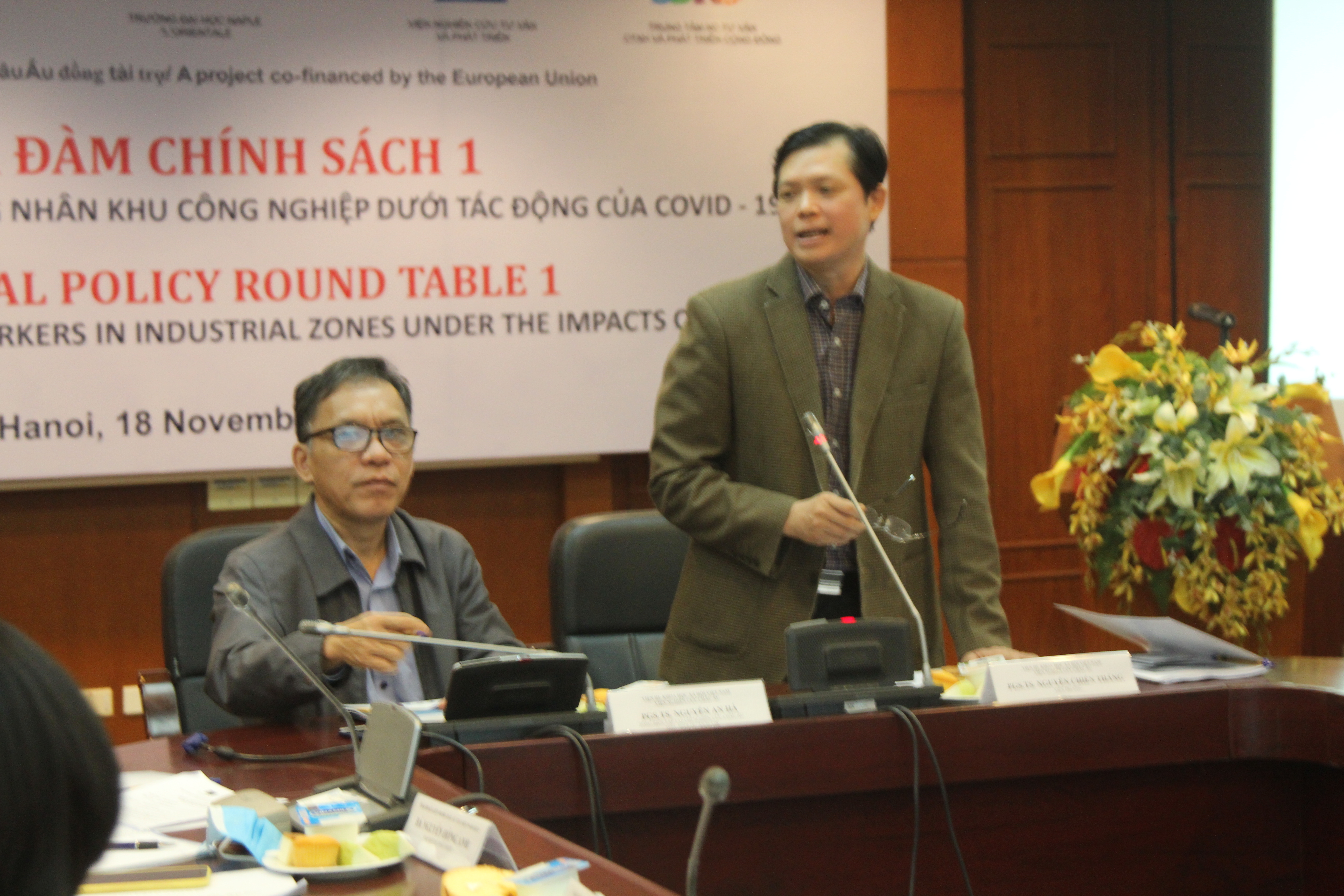 PGS.TS. Nguyễn Chiến Thắng, Viện trưởng Viện Nghiên cứu châu Âu phát biểu khai mạc