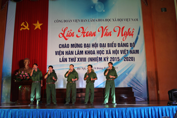 Tiết mục văn nghê được Giải Khuyến khích <br> “Bác đang cùng chúng cháu hành quân”