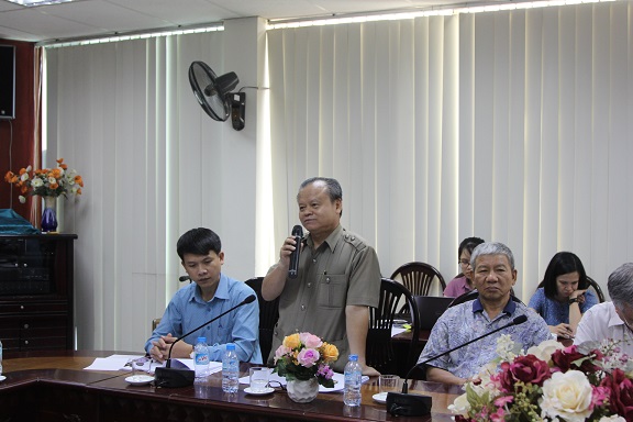 Ông Trần Văn Thông, Phó Vụ trưởng Vụ Lào - Campuchia, <br>Ban Đối ngoại TƯ phát biểu tại Hội thảo