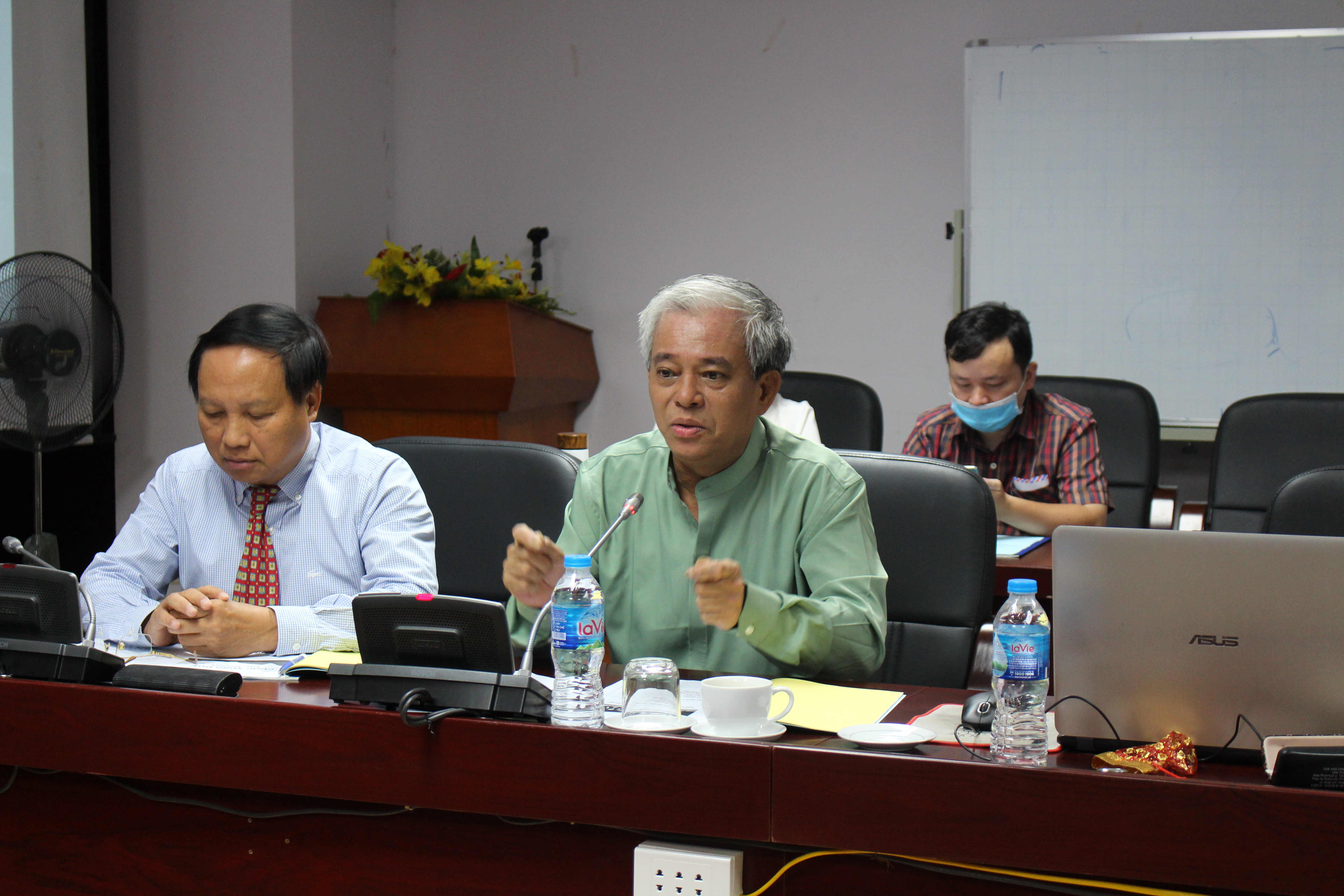 Ông Phạm Quang Vinh phát biểu tại Tọa đàm