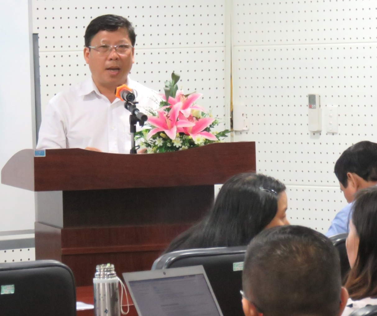 PGS.TS. Lê Thanh Sang, Viện trưởng Viện KHXH vùng Nam Bộ <br>phát biểu tại Lễ khai giảng