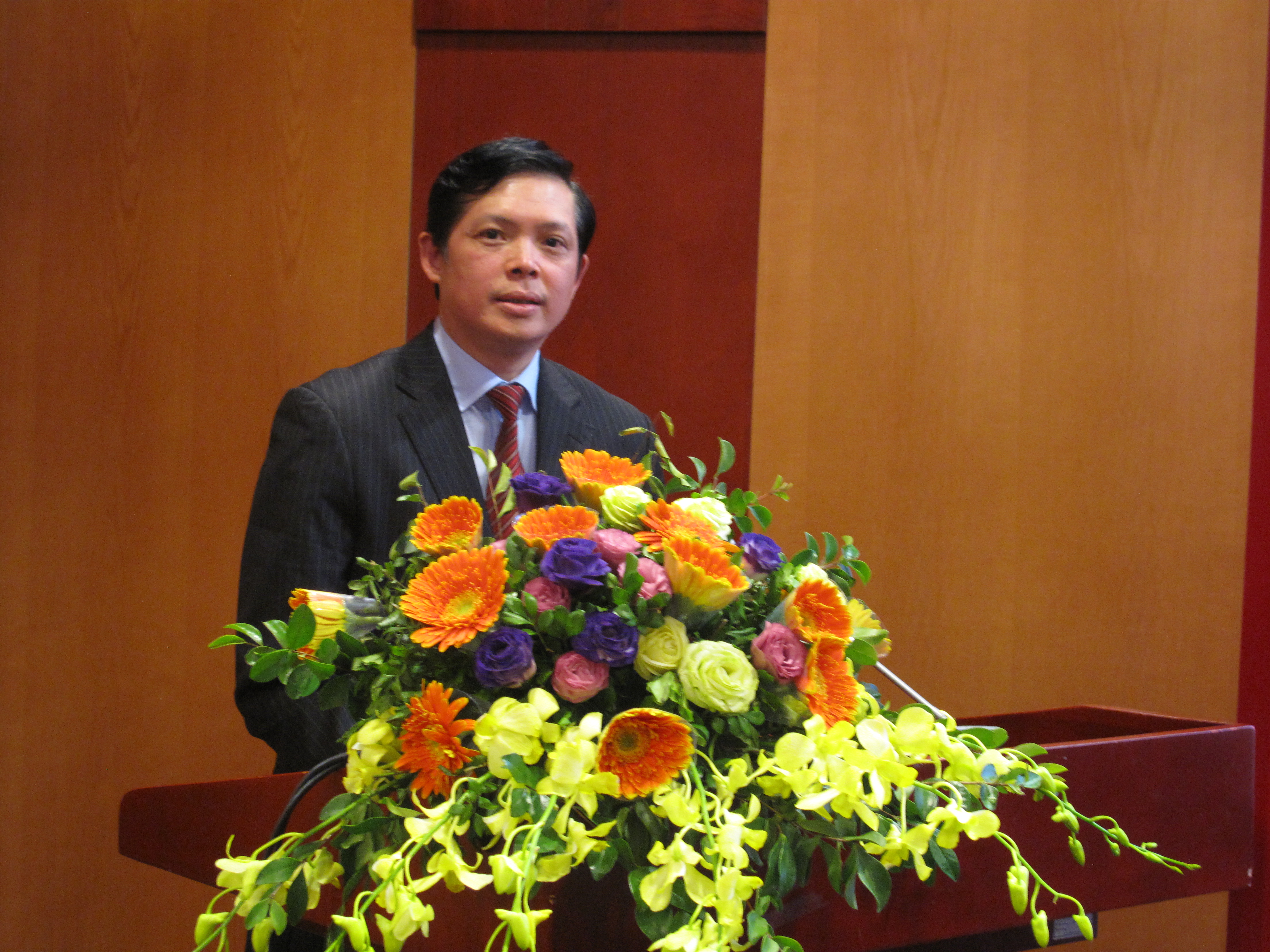 PGS.TS. Nguyễn Chiến Thắng, Viện trưởng Viện Nghiên cứu châu Âu phát biểu tổng kết Hội thảo