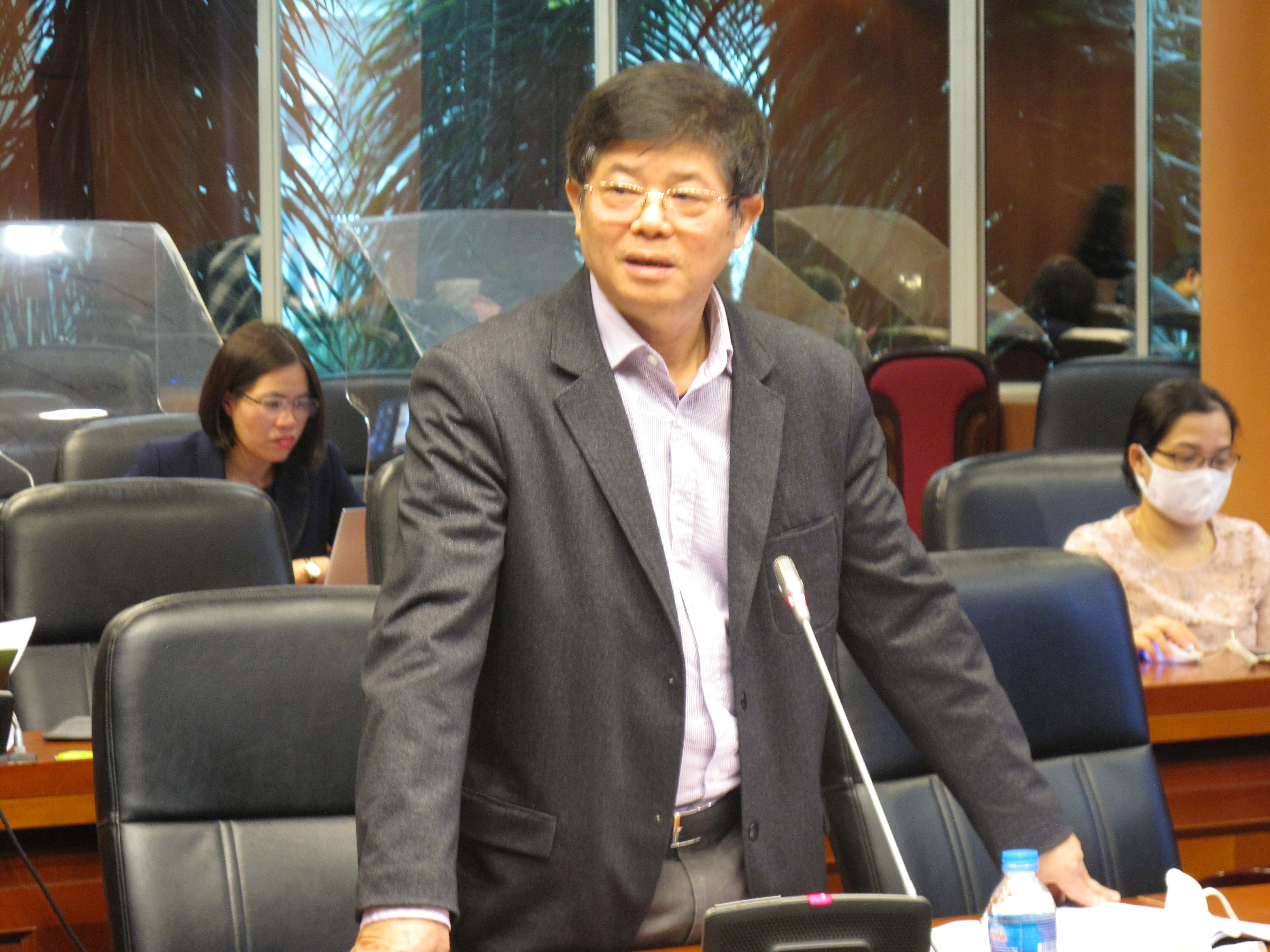GS.TS. Nguyễn Hữu Minh phát biểu tại Hội thảo